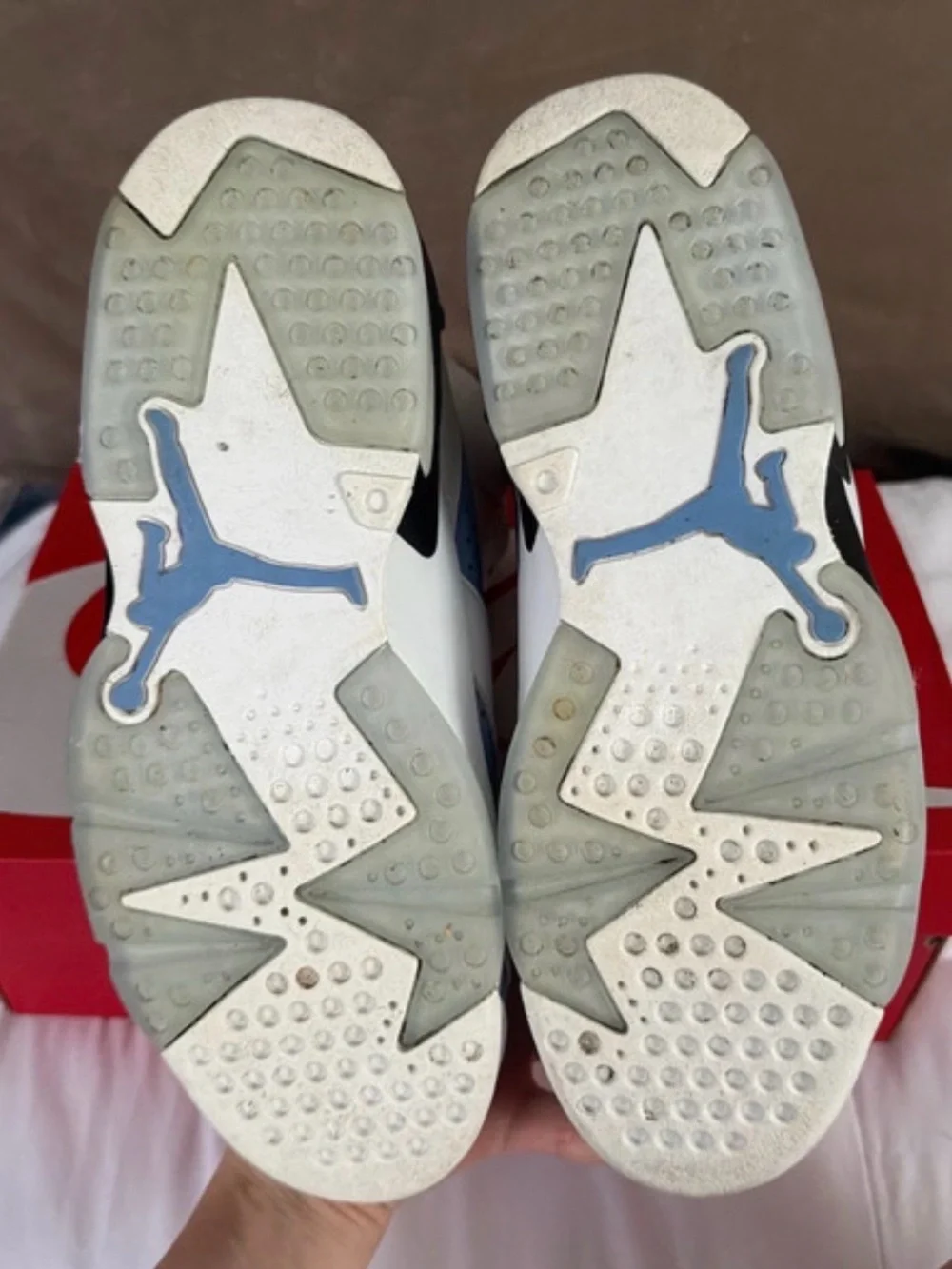 Men’s Jordan 6 “UNC”